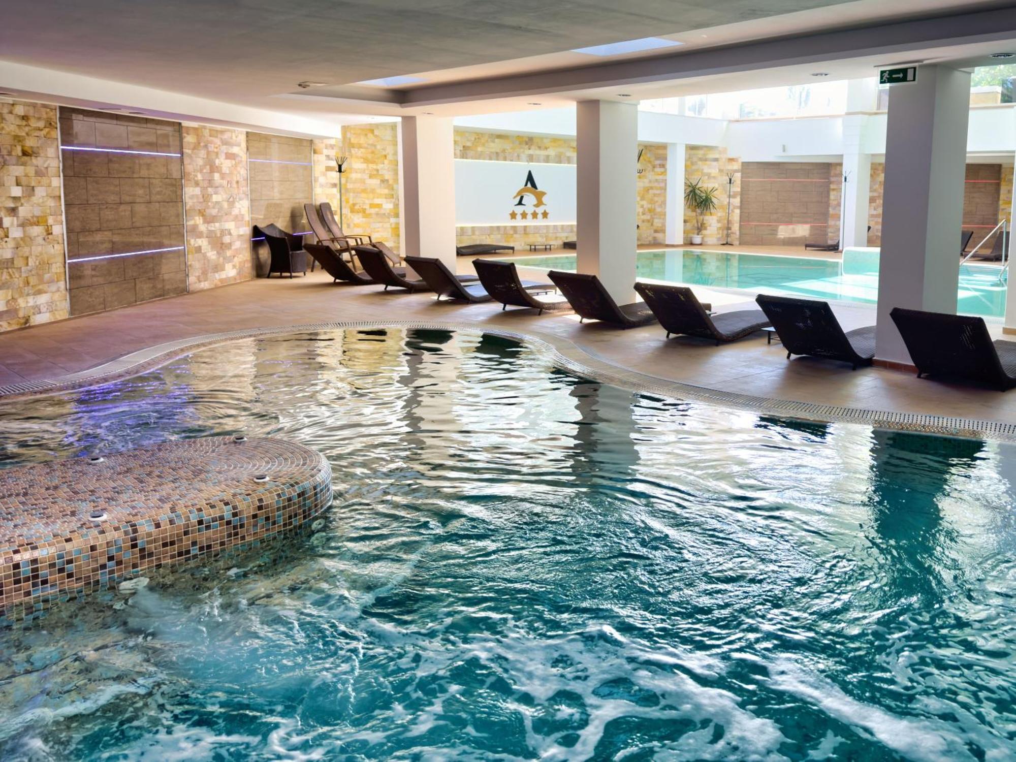 Hotel Atlantis Wellness & Conference Hajdúszoboszló Eksteriør billede