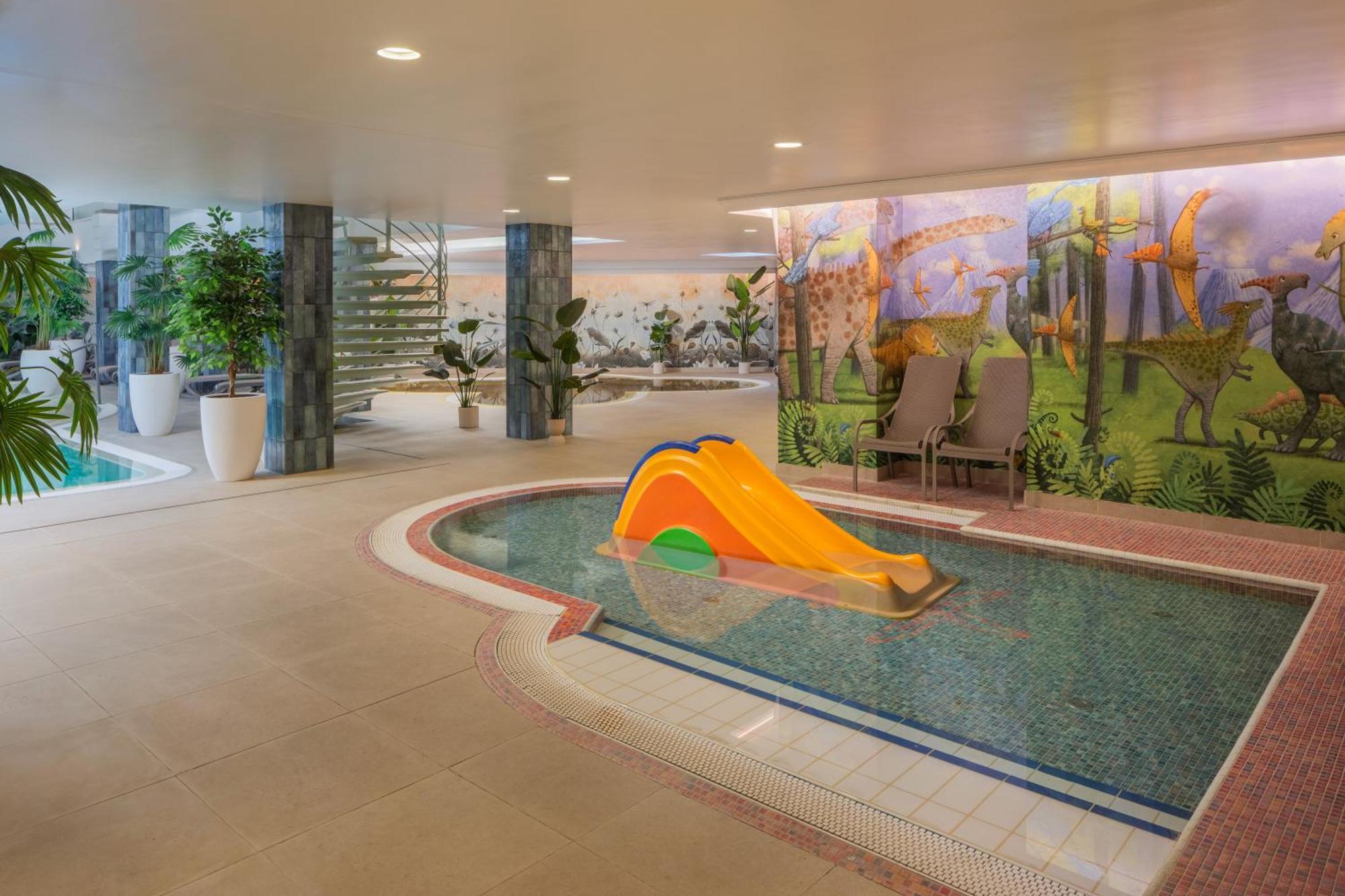 Hotel Atlantis Wellness & Conference Hajdúszoboszló Eksteriør billede