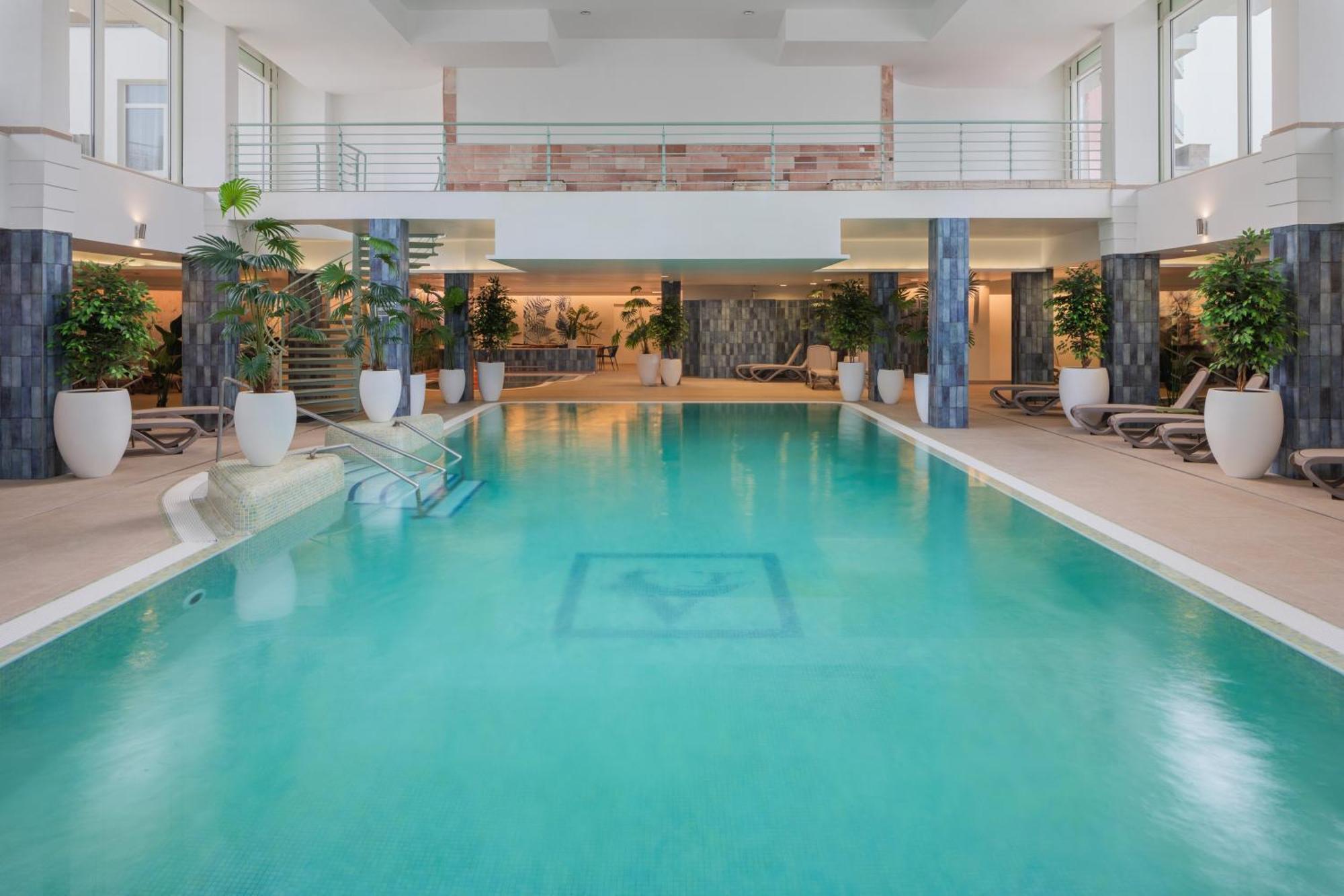 Hotel Atlantis Wellness & Conference Hajdúszoboszló Eksteriør billede