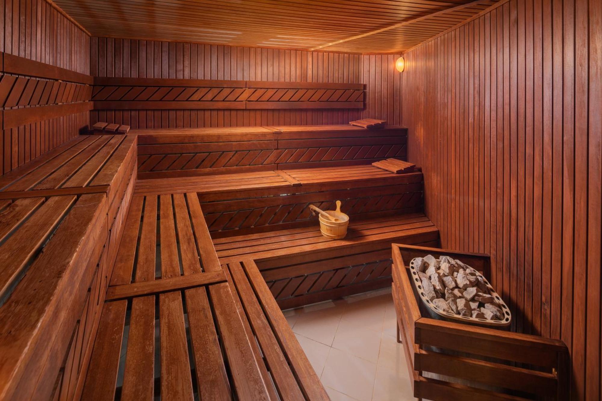 Hotel Atlantis Wellness & Conference Hajdúszoboszló Eksteriør billede